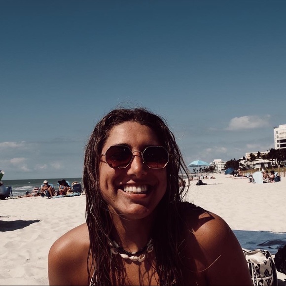 Meet your Posher, Sophie - Picture 1 of 1